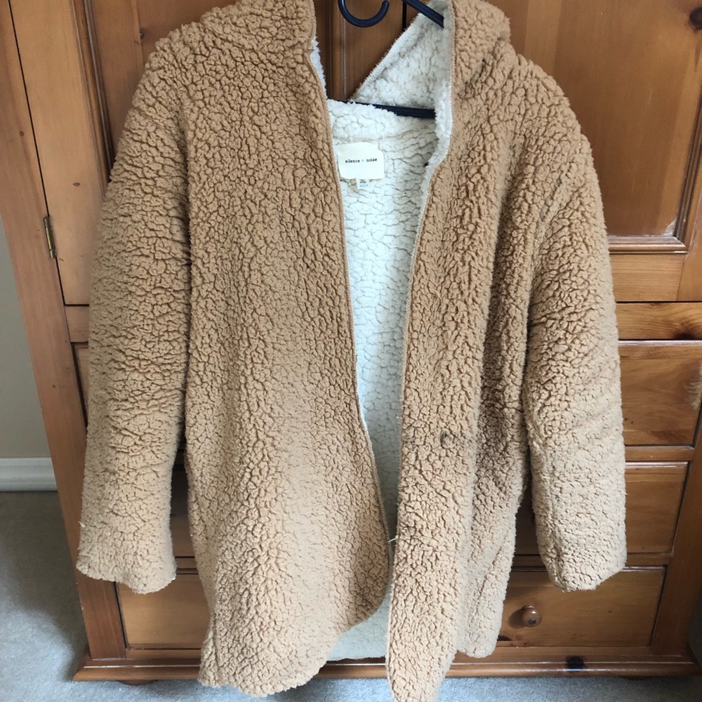 UO Silence + Noise Magnolia Cozy Reversible Coat